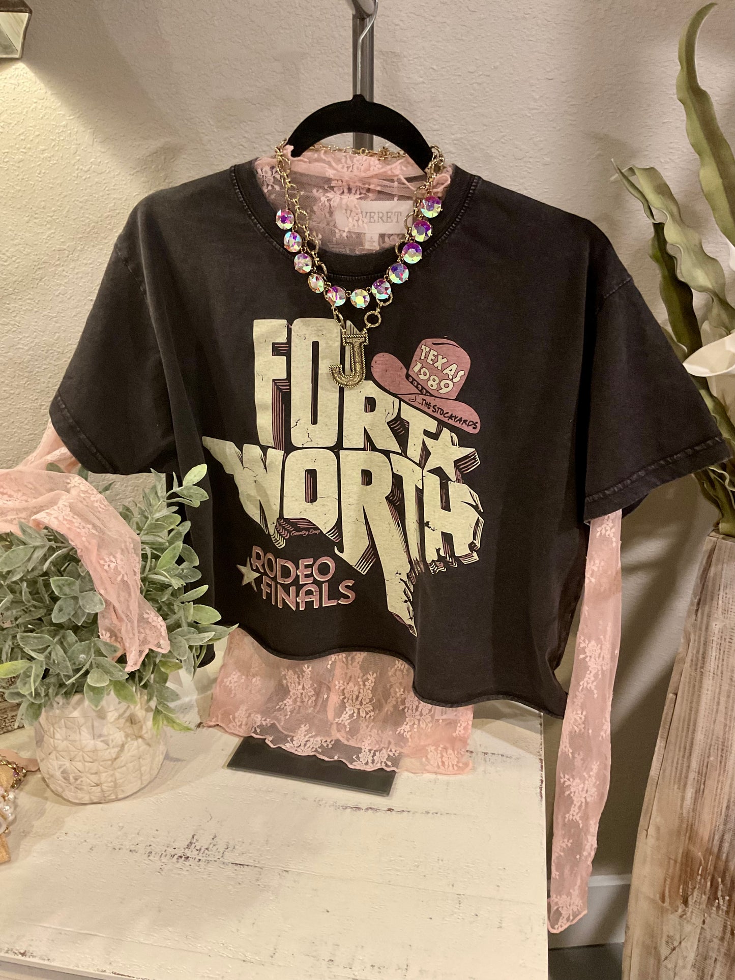 Cropped Fort Worth Tee in Black