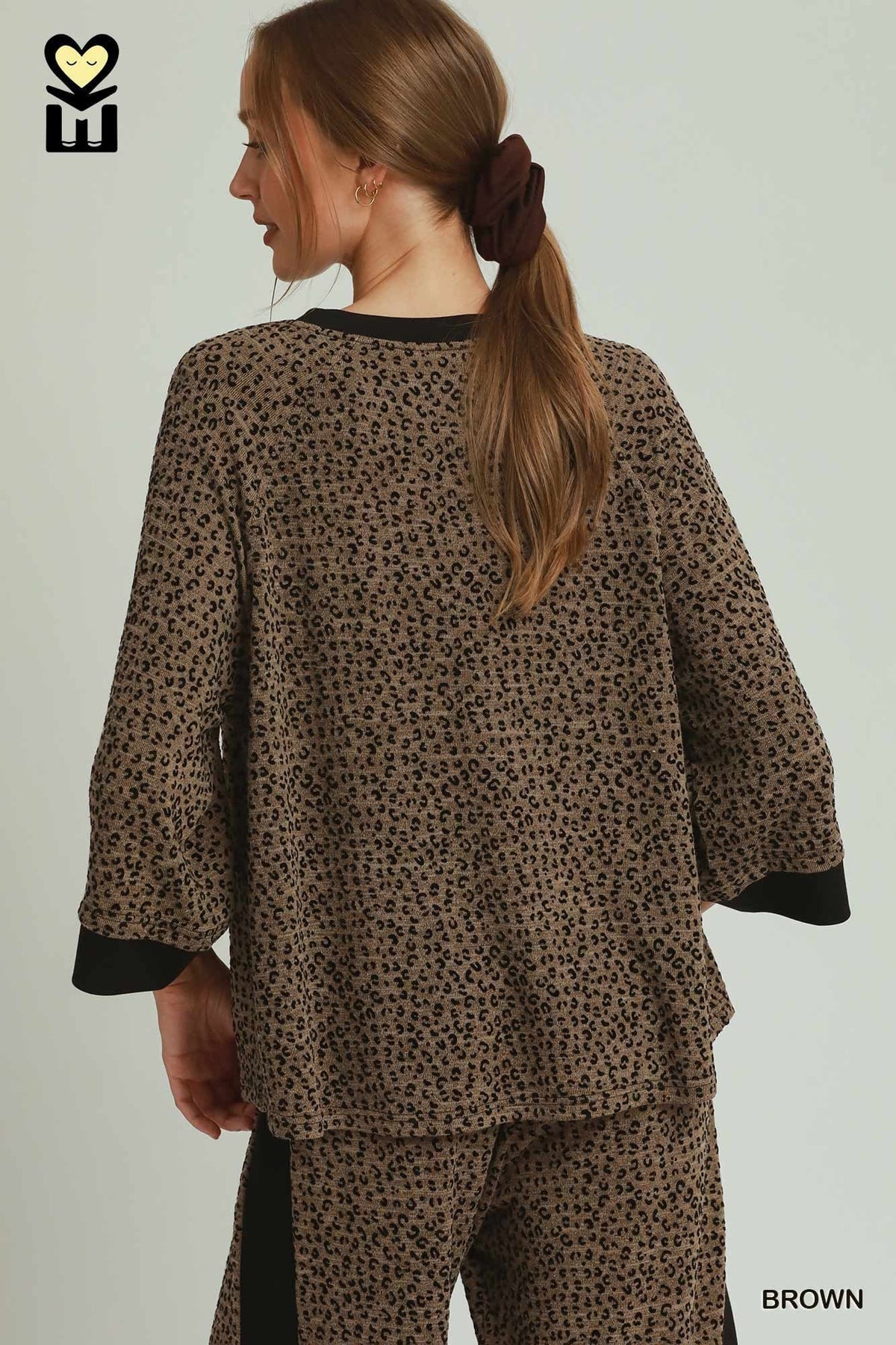 Leopard Velvet Print 3/4 Raglan Sleeve Top