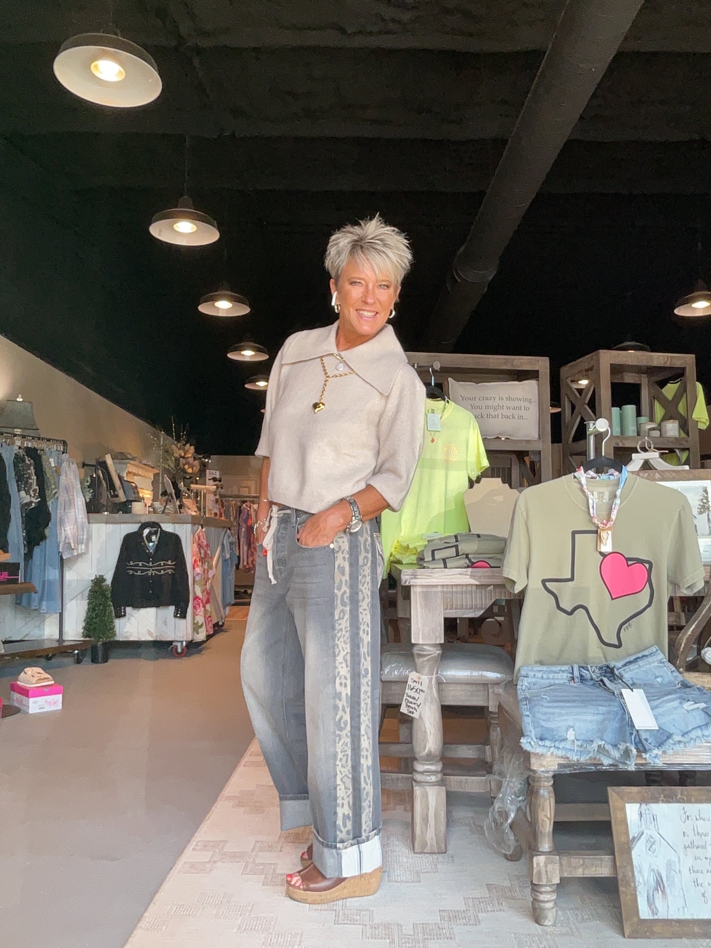 GG10 Beige 3/4 Short Sleeve Collar Neck Knit Top