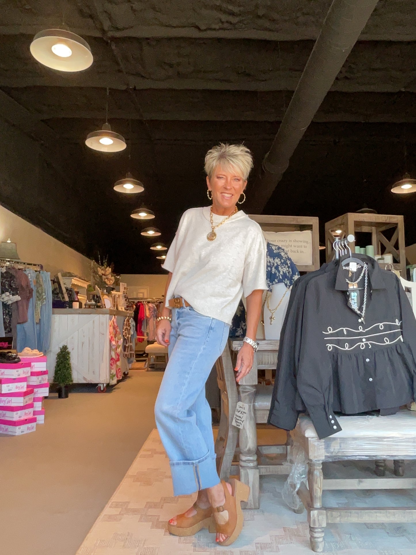 EE26 Sand Color Round Neck Short Sleeve Sweater