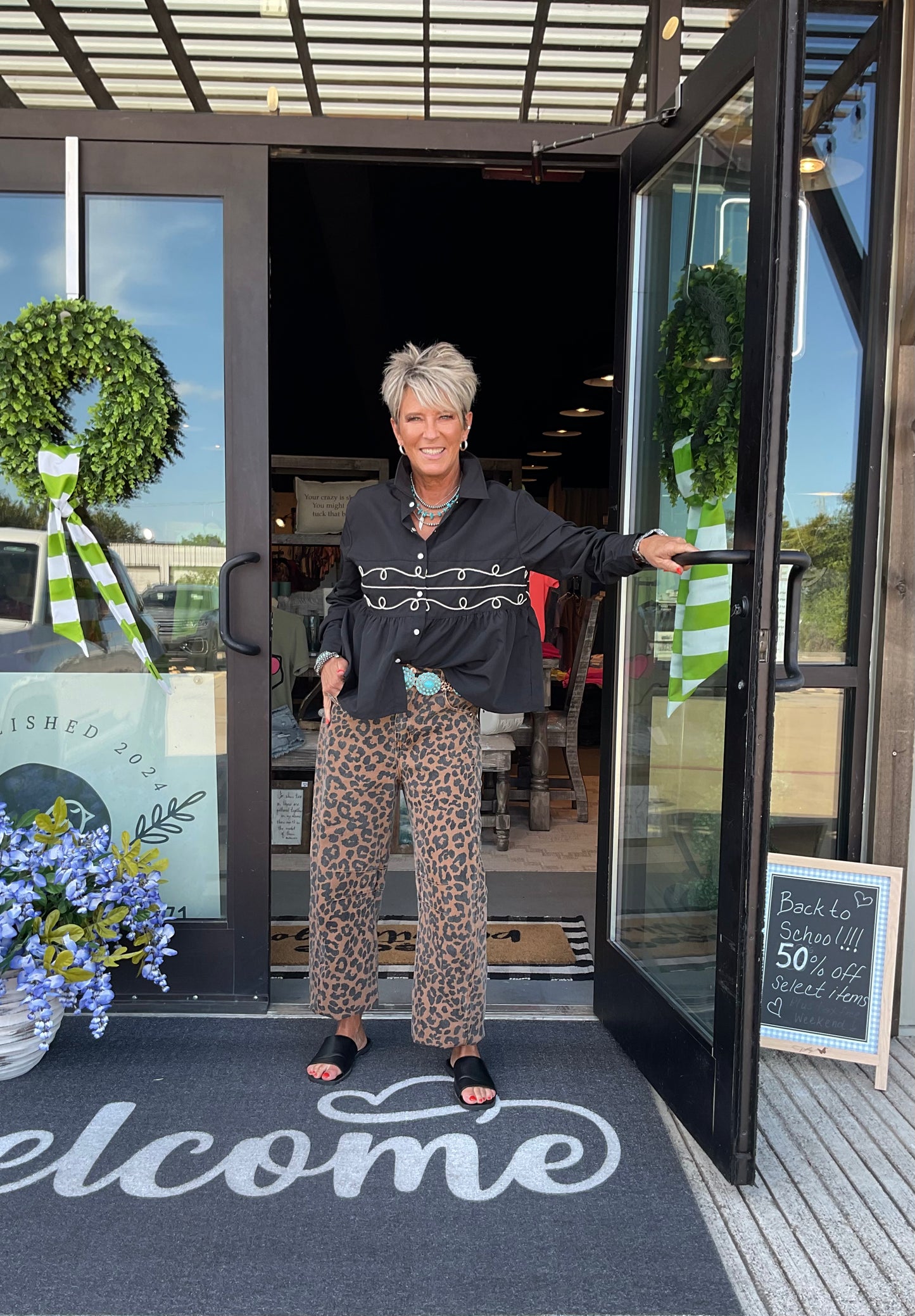 2F00 Long Sleeve Black Babydoll Pearlsnap Top