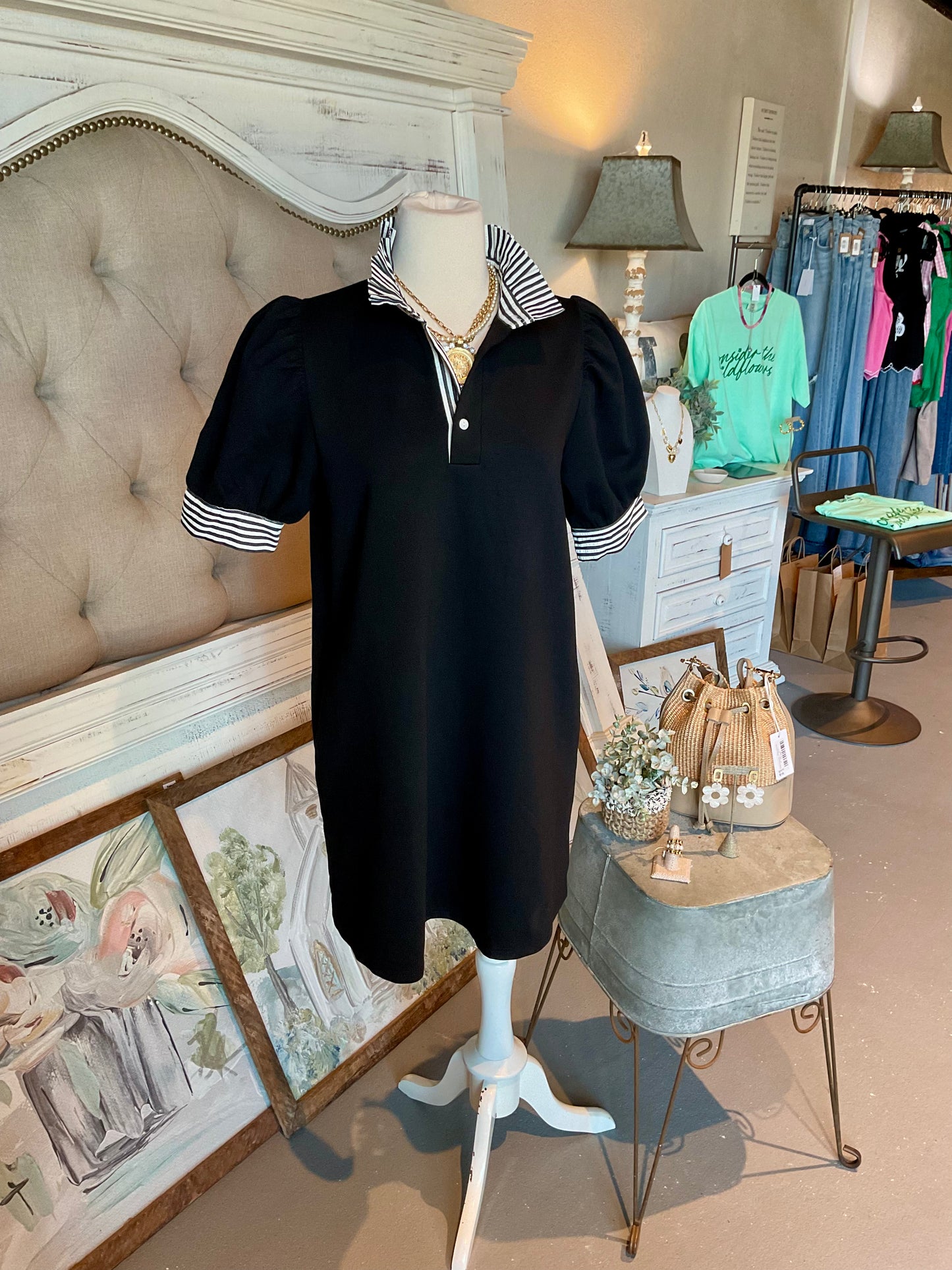 EN36 Black Pullover Polo Dress with Contrasting Ruffle Neck and Sleeve Band