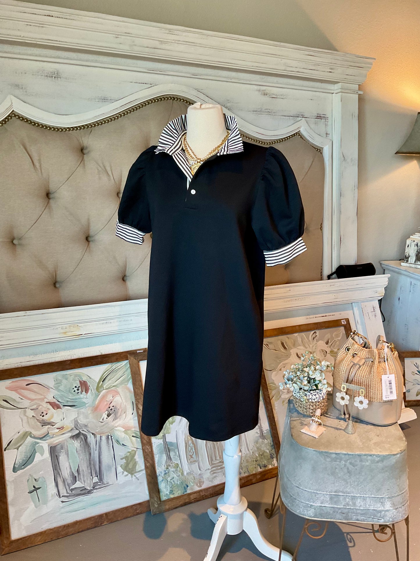 EN36 Black Pullover Polo Dress with Contrasting Ruffle Neck and Sleeve Band