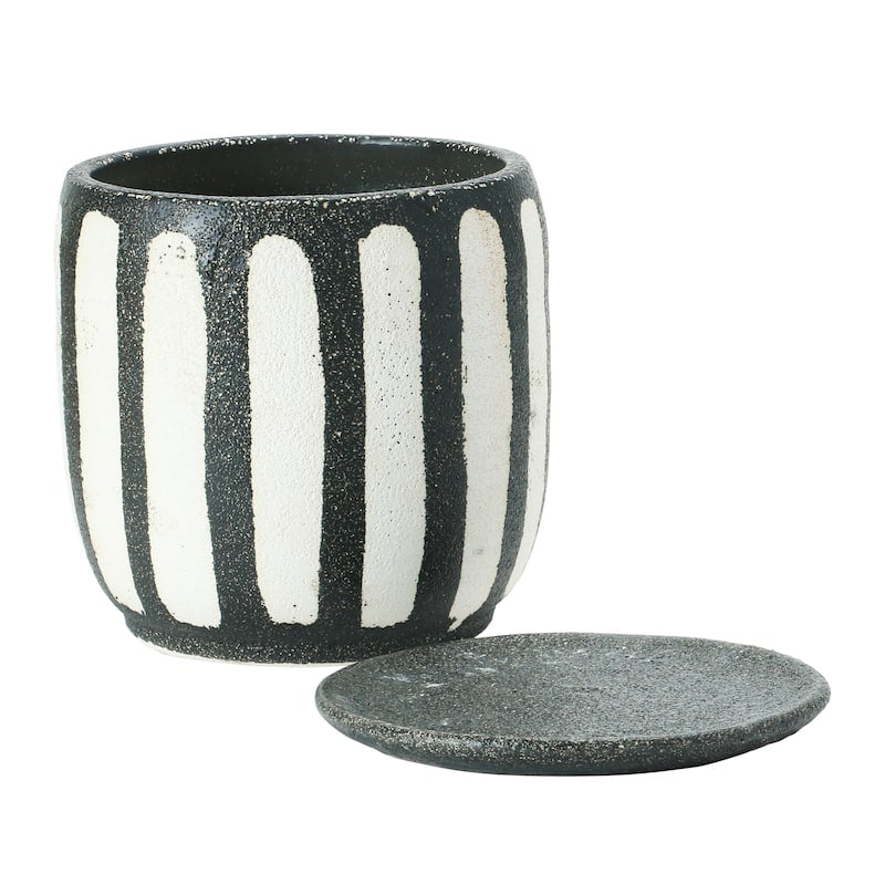 Round Terra-cotta Planter w/ Saucer, Blk & Wht