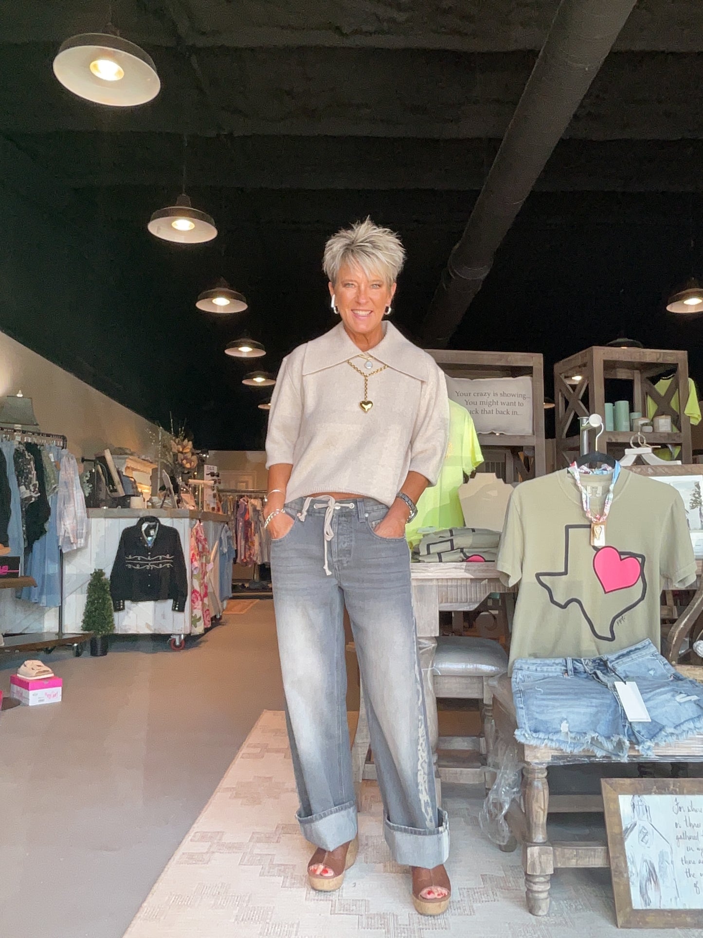 GG10 Beige 3/4 Short Sleeve Collar Neck Knit Top