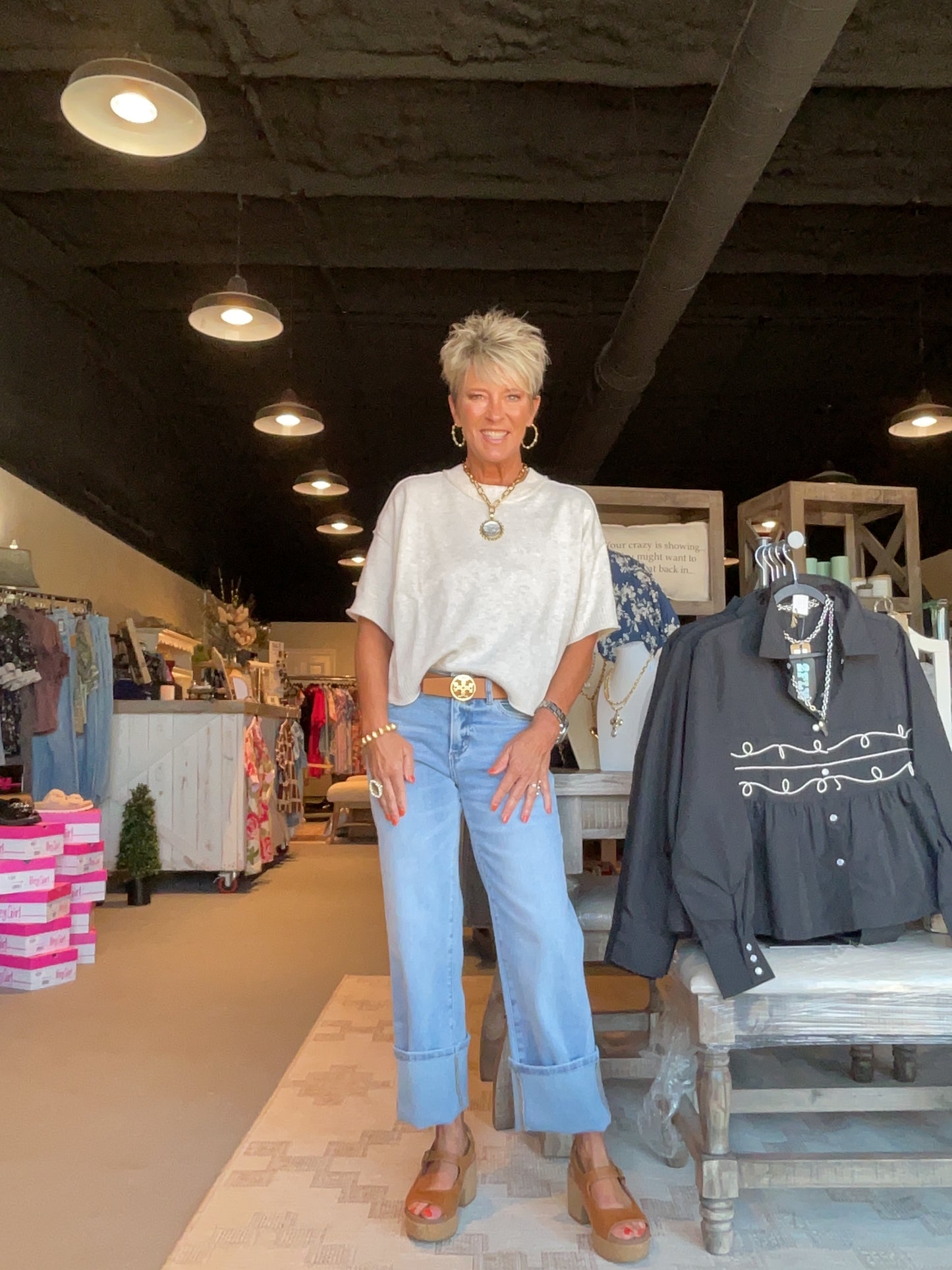 EE26 Sand Color Round Neck Short Sleeve Sweater