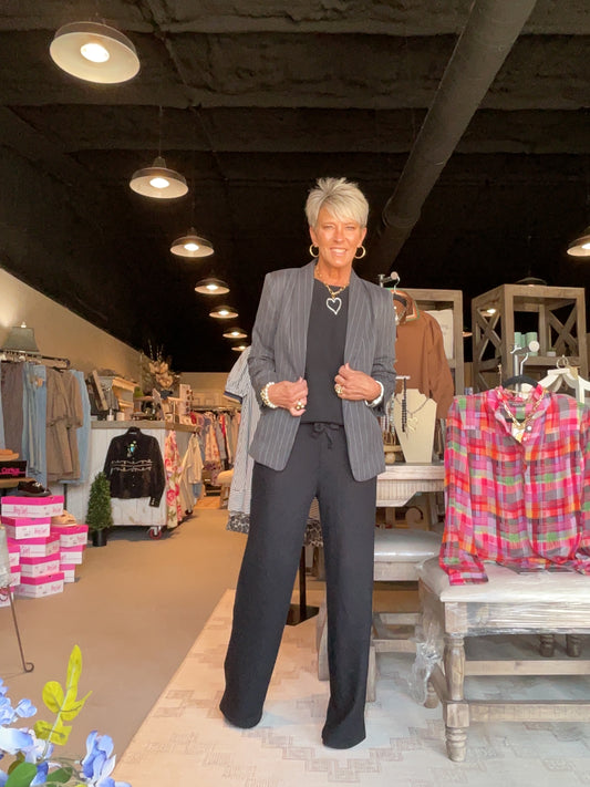 Brushed Waffle Crewneck Top in Black