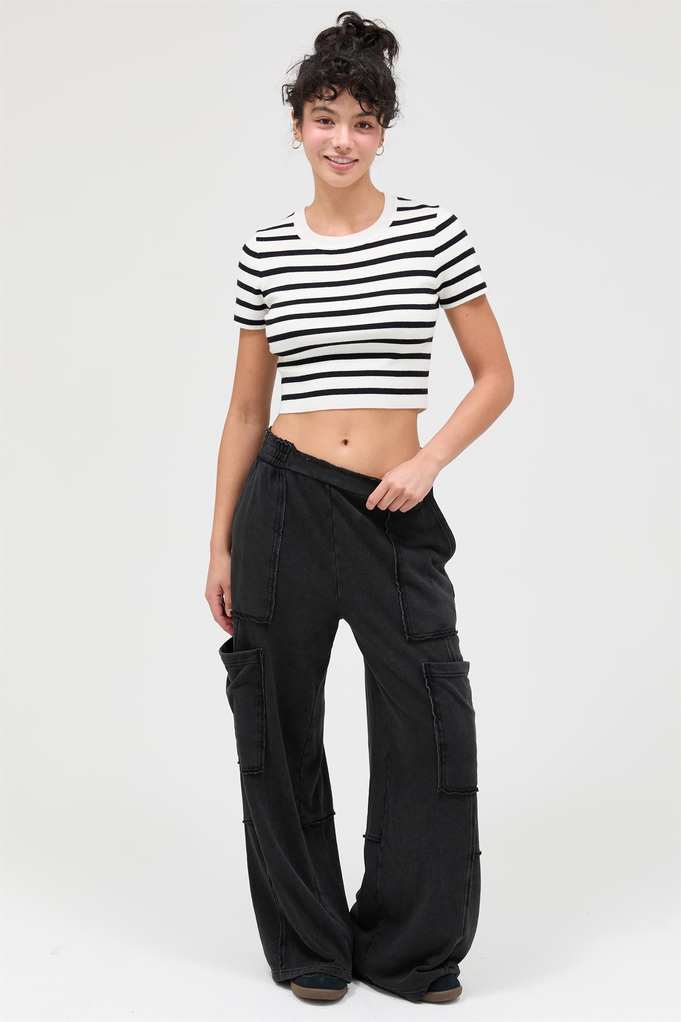 Mineral Washed Wide Leg Cargo Pants Black
